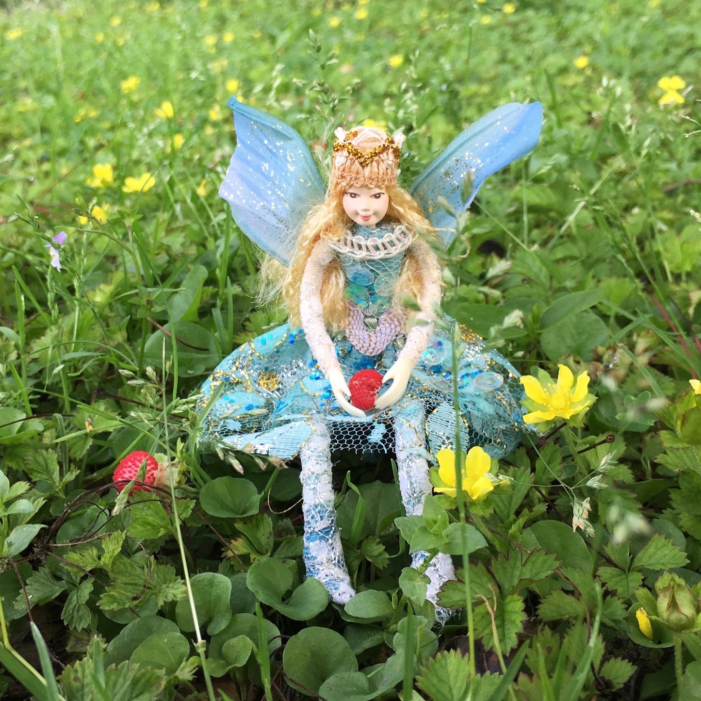 Fae Folk World Winged Jewel Fairy Doll Flutter