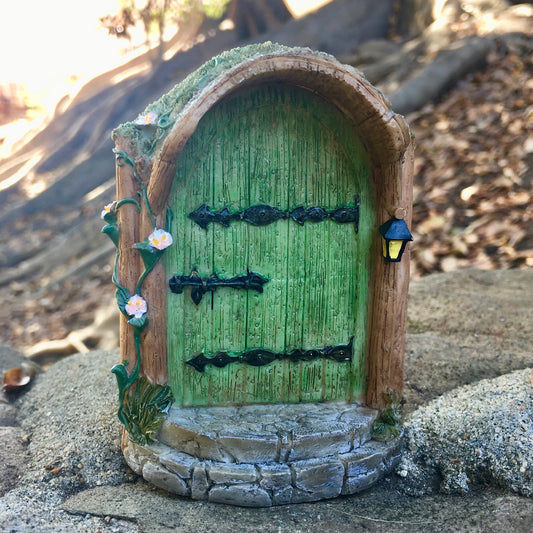 Fairy Door - Mini Green Door with Lantern