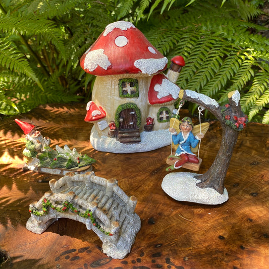 Winter Fairyland Mushroom House