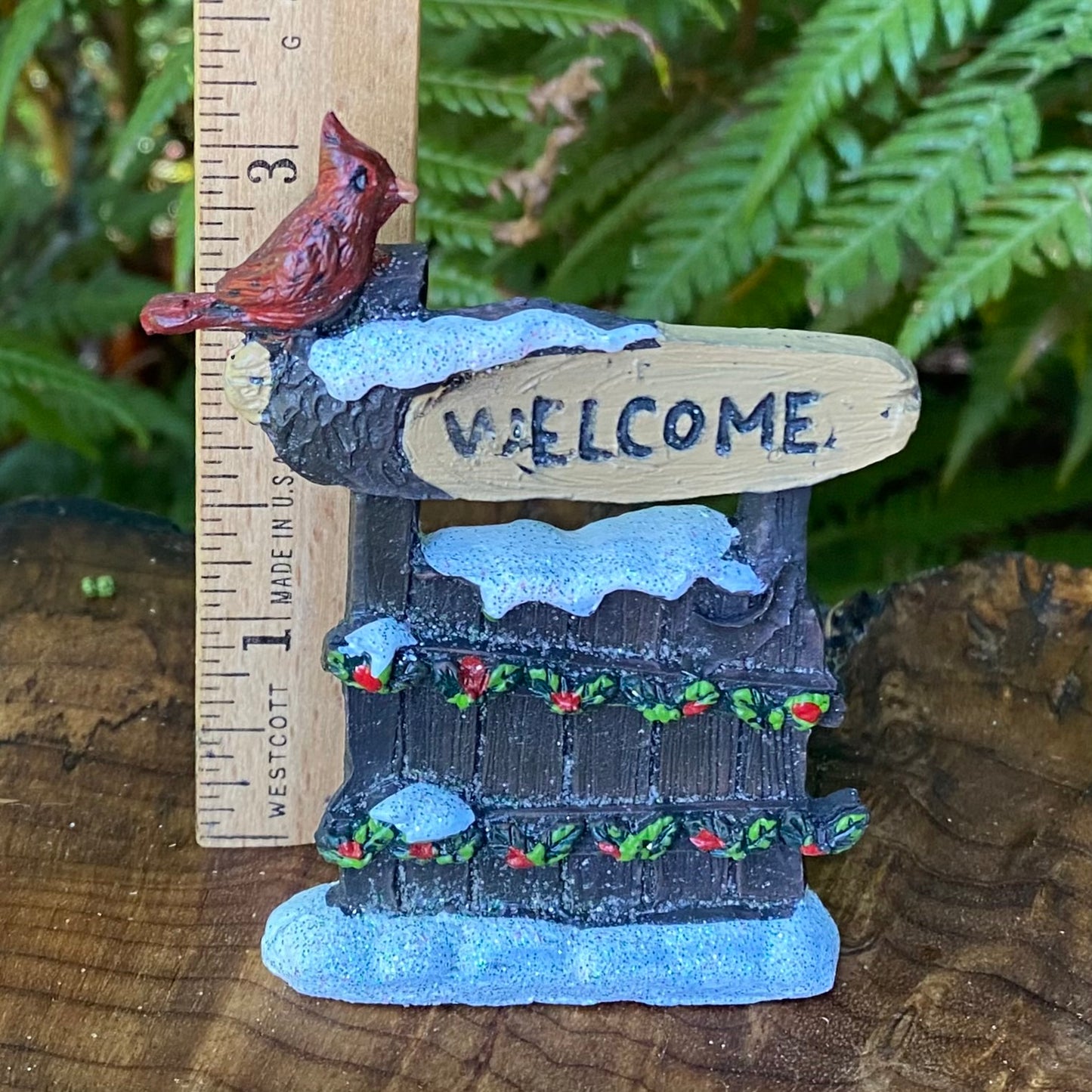 Winter Fairyland Pinecone Cottage
