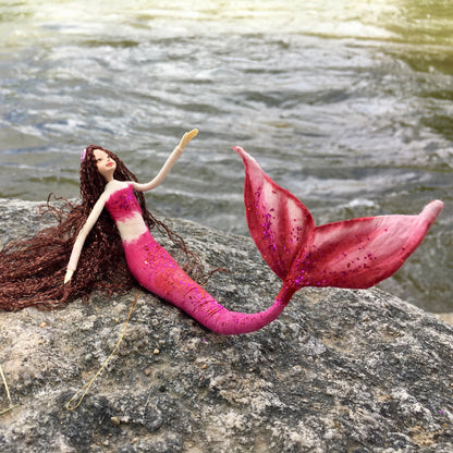 Fae Folk World Mermaid Fairy Coral Bell